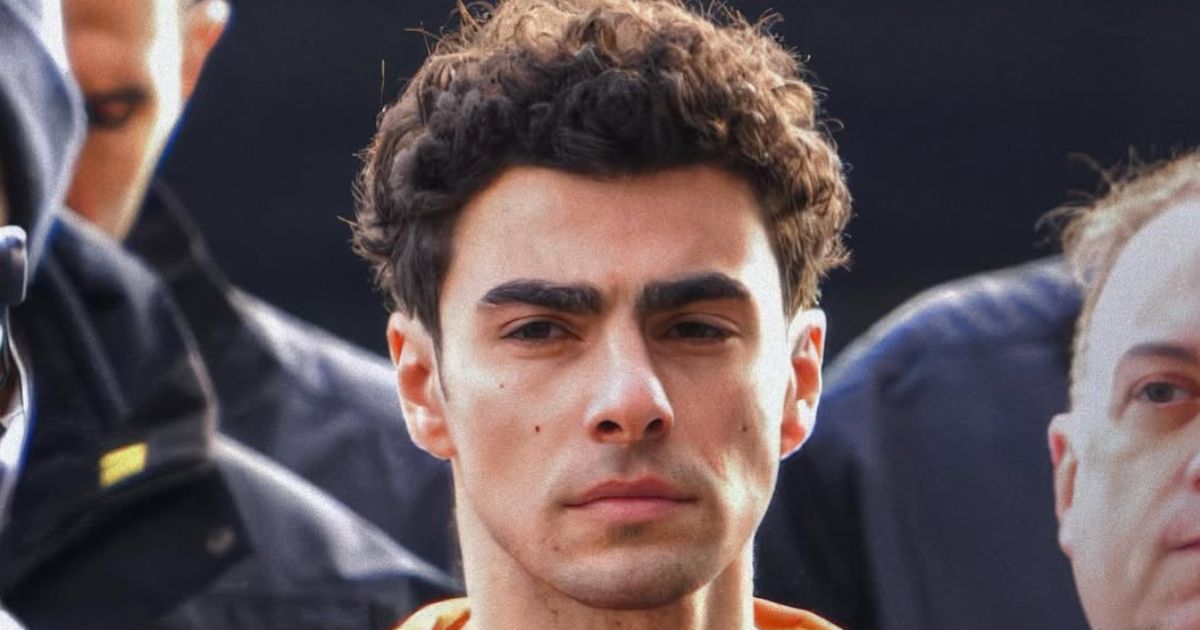 Luigi Mangione ( Instagram|@luigi.frm.fiji)