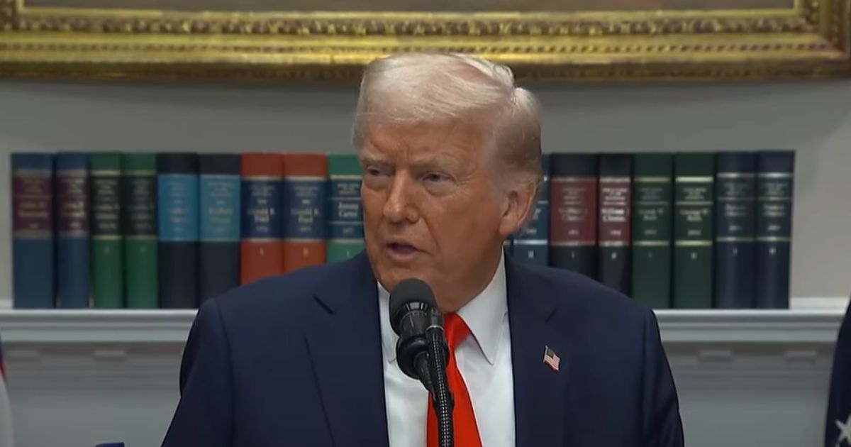 Canadians begin protesting against Donald Trump